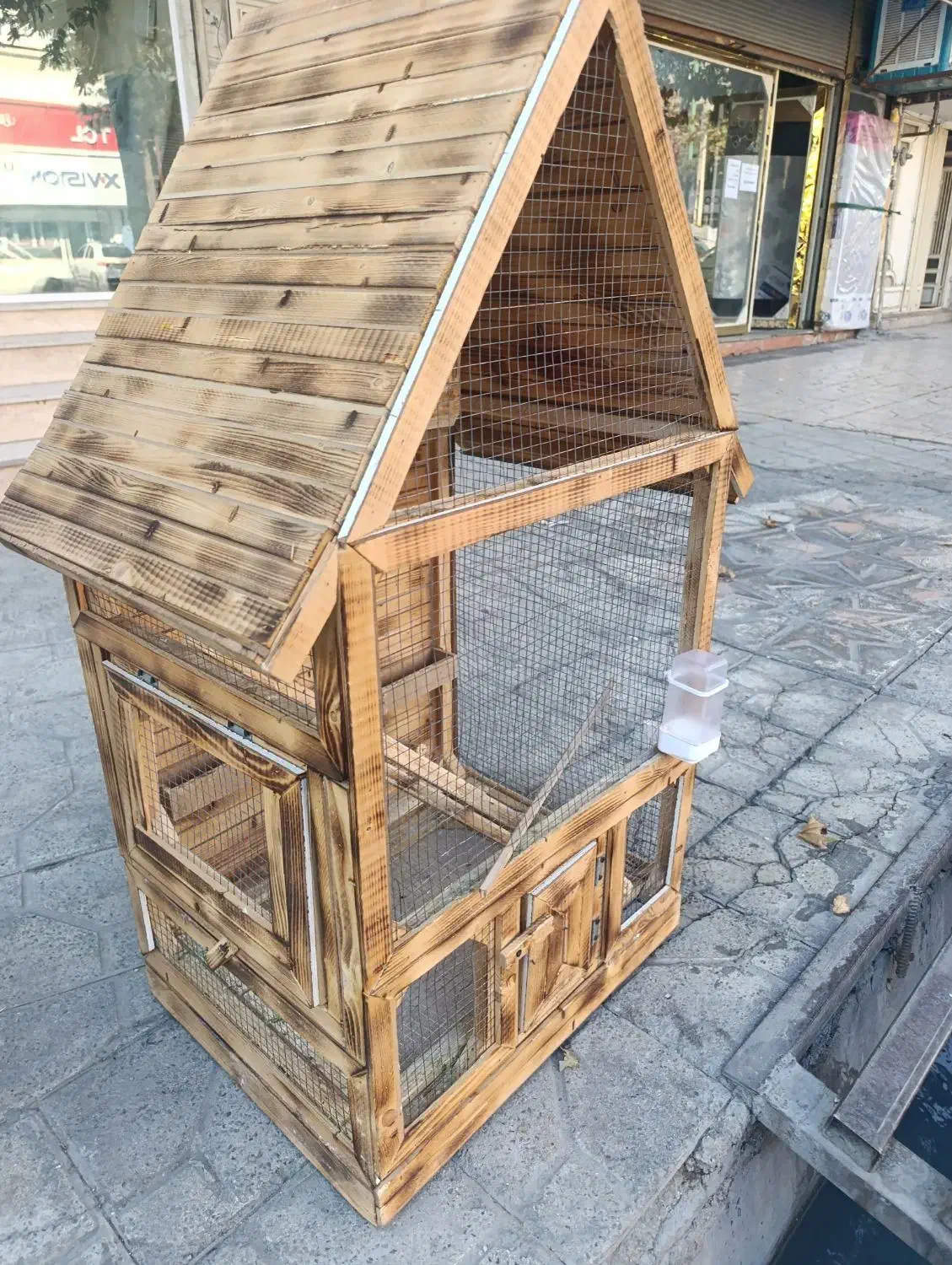 قفس چوبی عروس هلندی|لوازم جانبی حیوانات|نسیم‌شهر, |دیوار