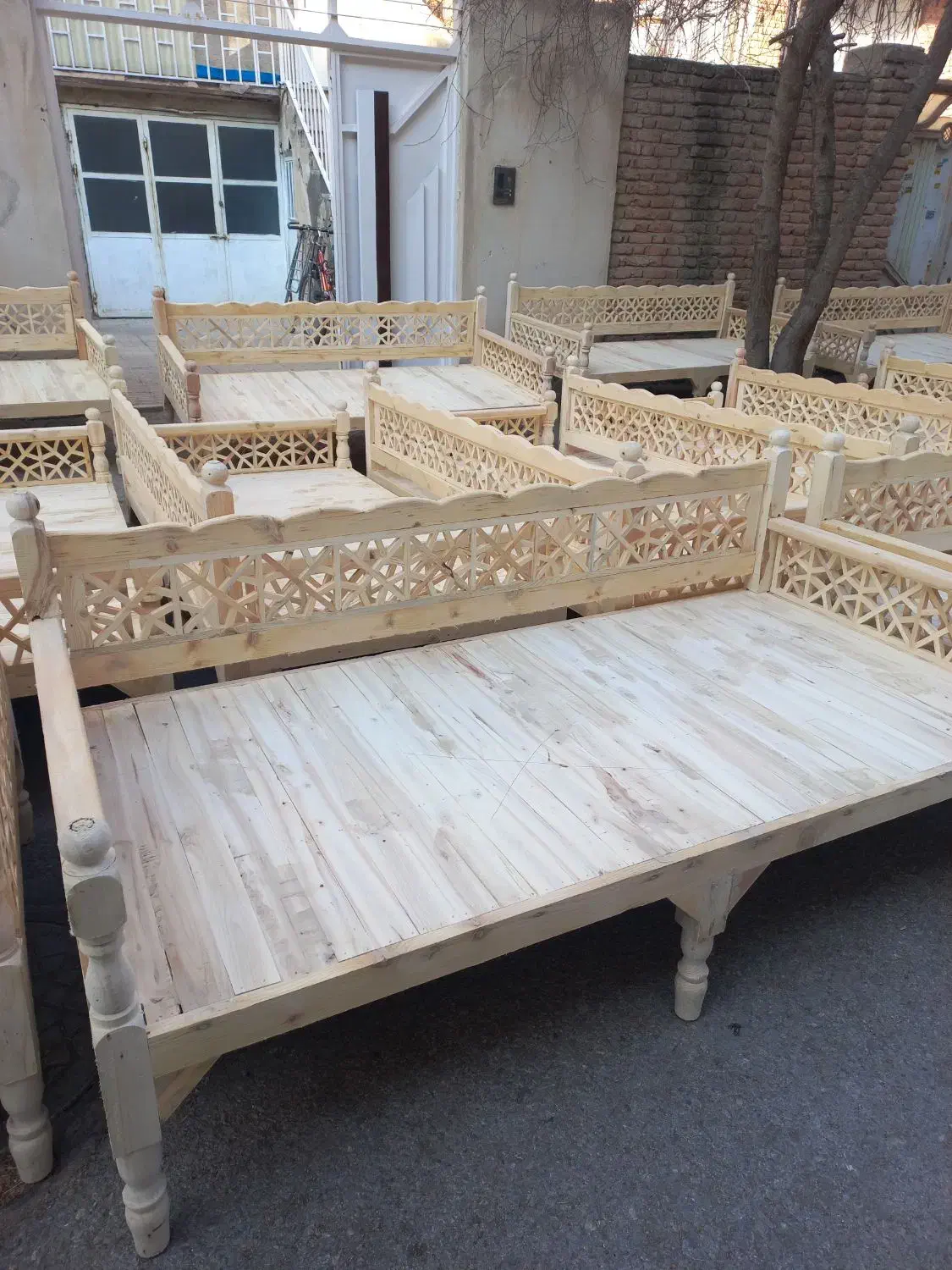 تولیدات تخت سنتی در اردبیل|مبلمان خانگی و میز عسلی|اردبیل, |دیوار