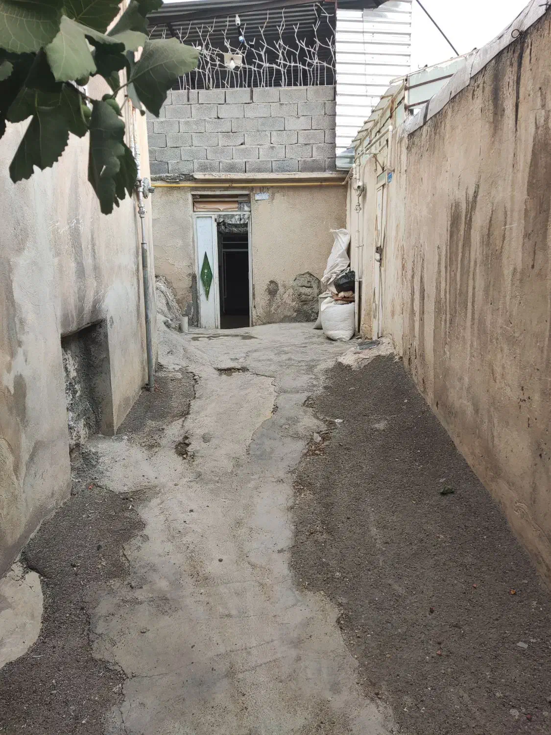 خانه عباس اباد بالا صد متری|فروش خانه و ویلا|سنندج, |دیوار