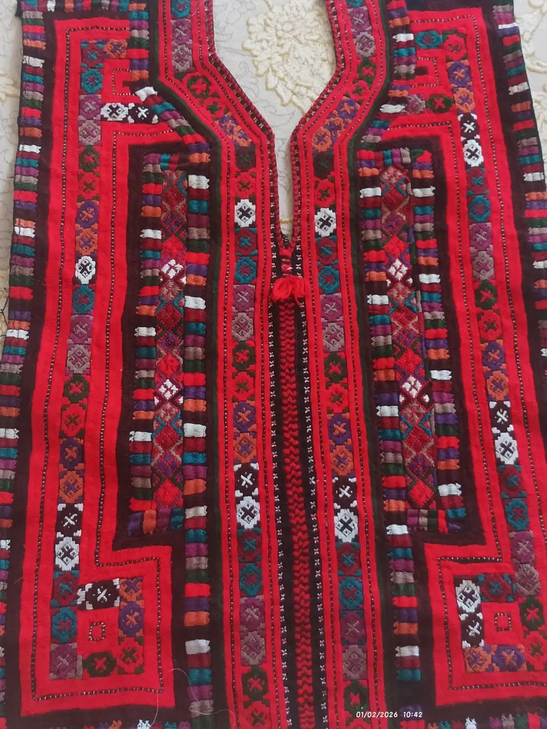 زیاستین|لباس|خاش, |دیوار