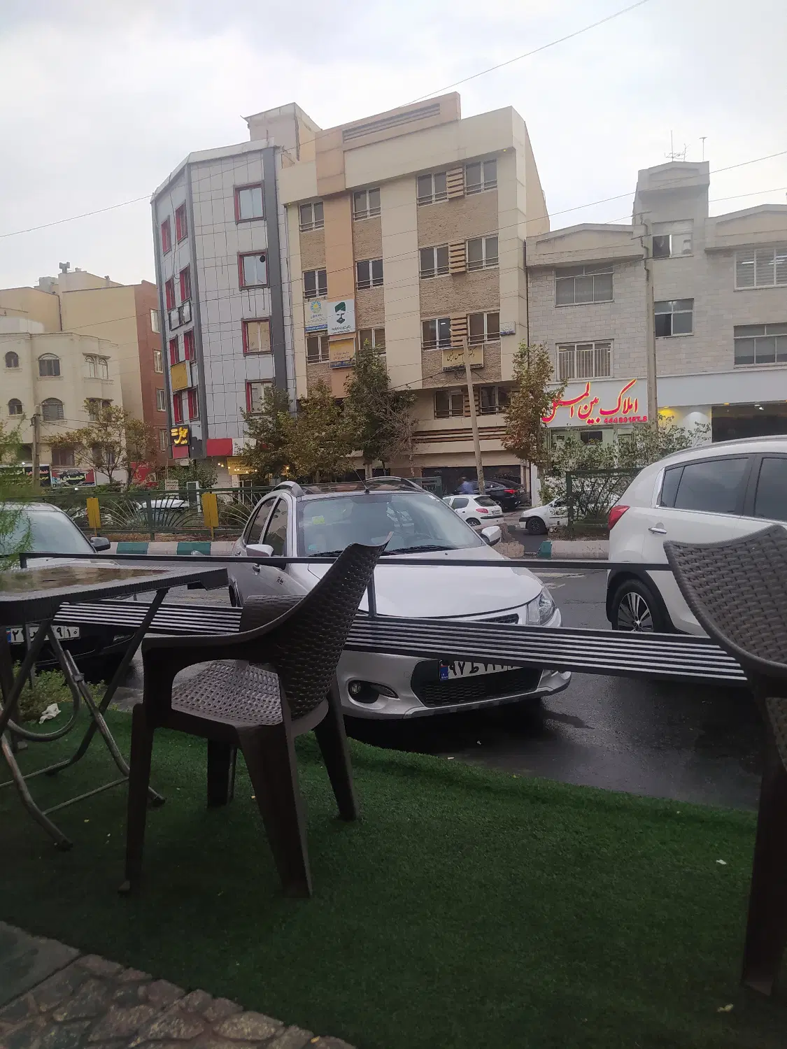 کارگر حرفه ای برای سوخاری و ساندویچ|استخدام خدمات فروشگاه و رستوران|تهران, شاهین|دیوار