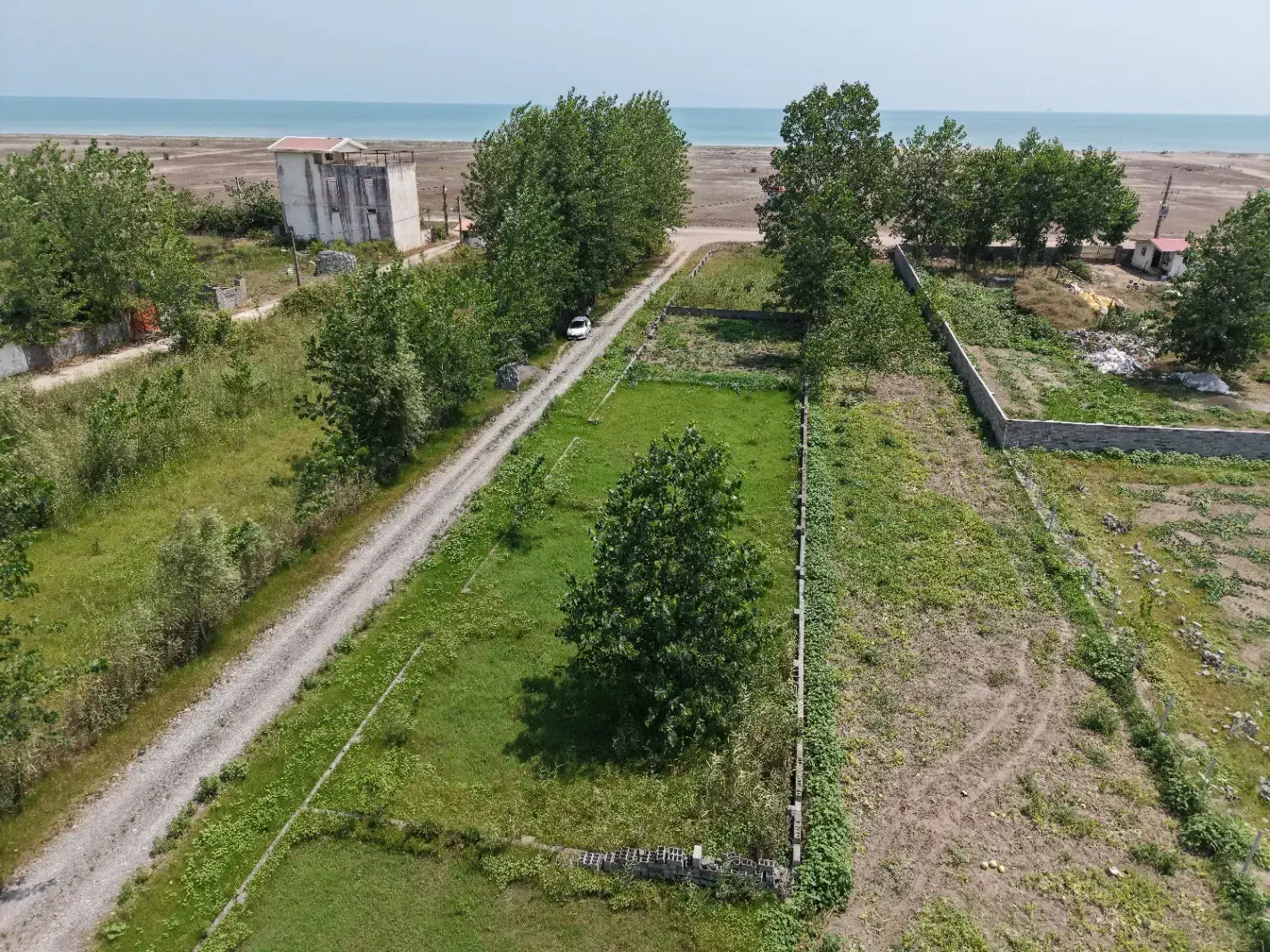 قطعه پلاک سوم ساحل باقابلیت ساخت 2قدمی دریای خزر|فروش زمین و ملک کلنگی|رشت, شهریاران|دیوار