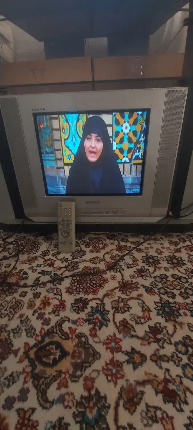 تلویزیون سامسونگ ۱۴ اینچ سالم با کنترل فابریک.|تلویزیون و پروژکتور|کرمانشاه, |دیوار