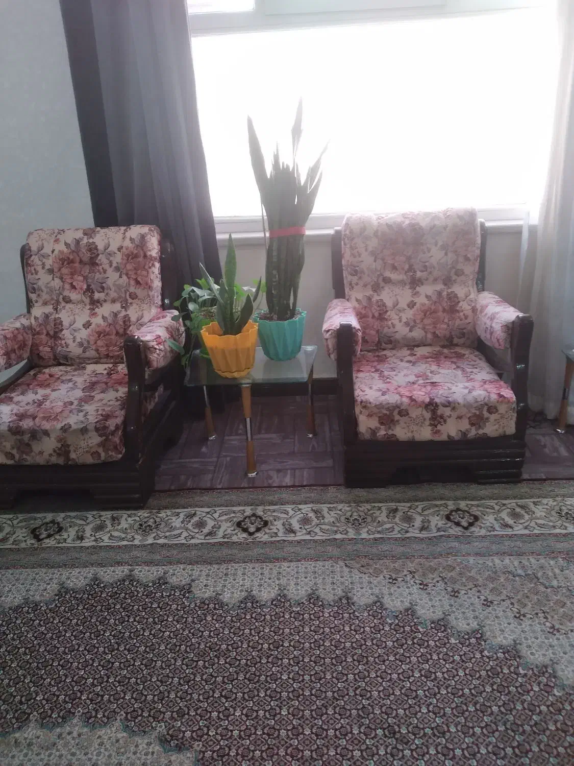 یه دست مبل ۷نفره|مبلمان خانگی و میز عسلی|اهواز, نادری|دیوار