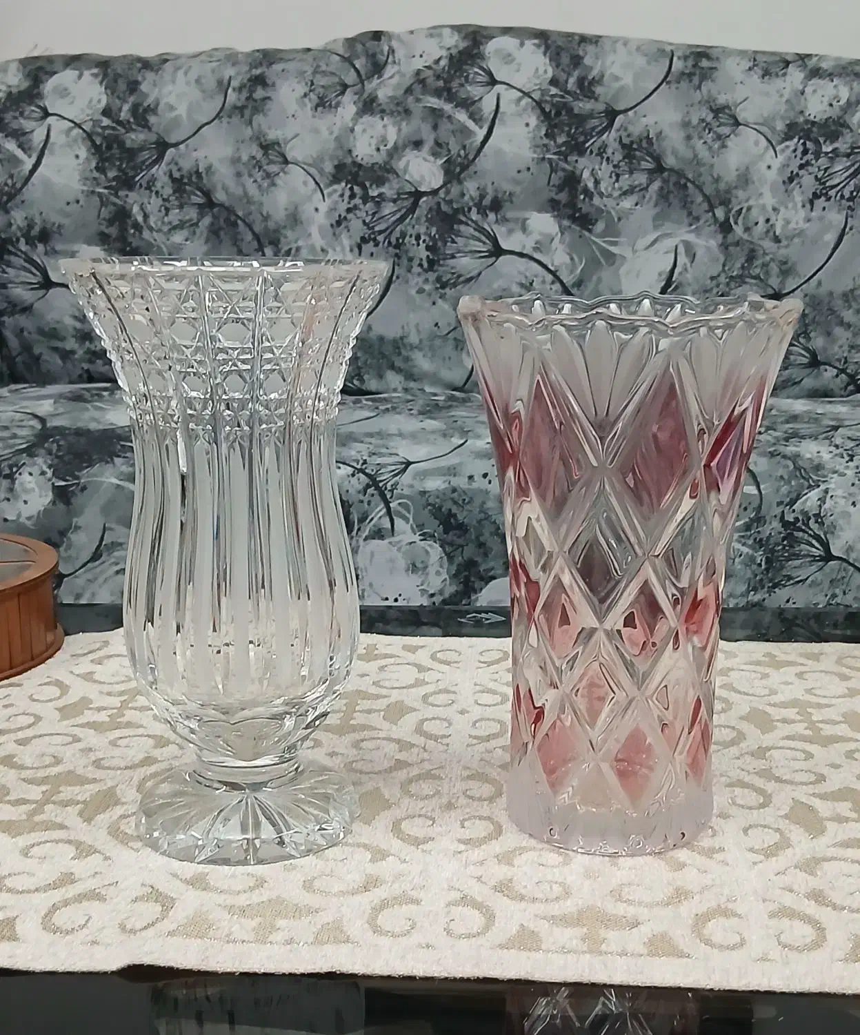 گلدان کریستال|ظروف سرو و پذیرایی|رشت, حمیدیان|دیوار