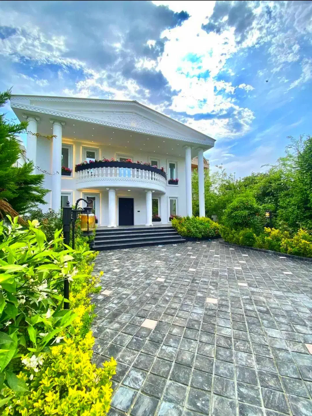 عمارت500متر نماکلاسیک/شرایط۱۲ماه/۴خواب/استخرجکوزی/|فروش خانه و ویلا|بابلسر, |دیوار