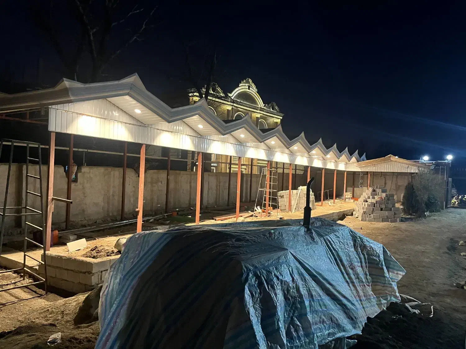 نصب شیروانی و سوله (سازه فلزی)|خدمات پیشه و مهارت|کرمانشاه, |دیوار