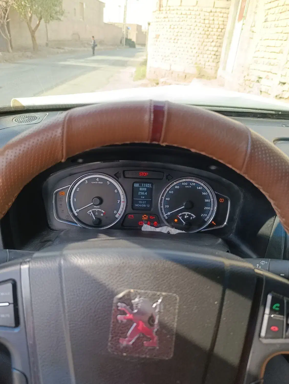 پژوپارس تیوفایو سفارشی|خودرو سواری و وانت|زابل, |دیوار