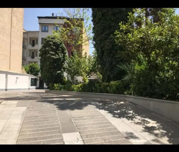 قلهک - ۱۳۵ متر -۳ خواب - رهن کامل و قابل تبدیل