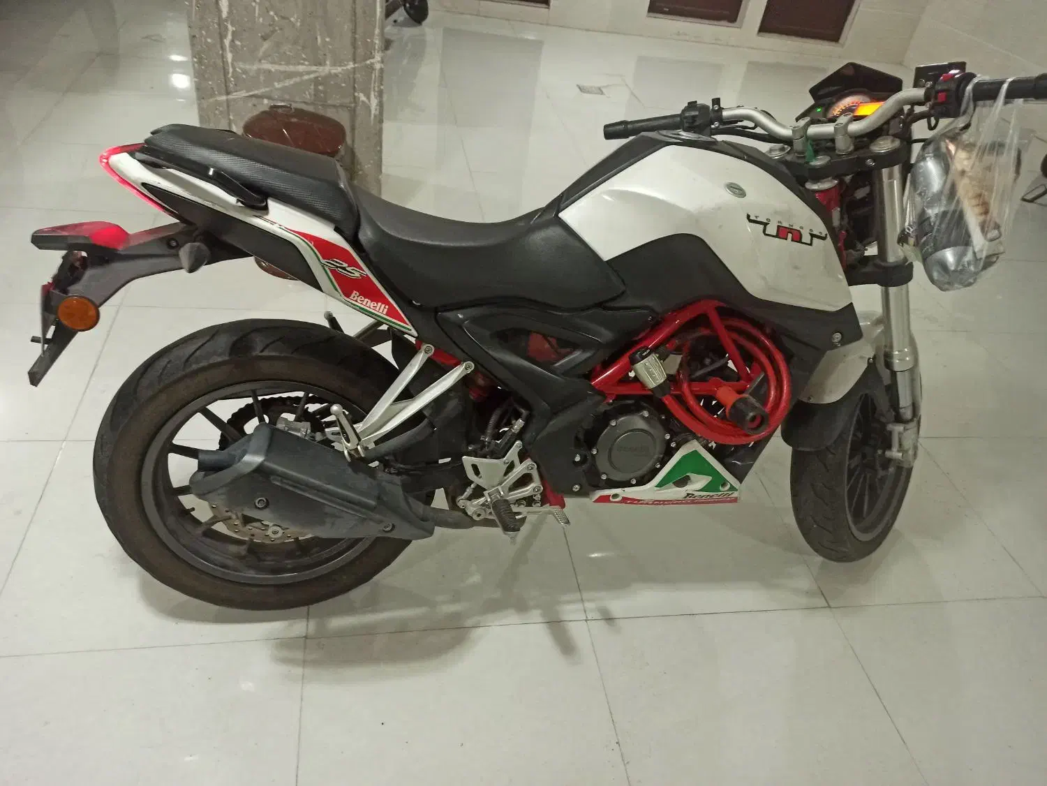 بنلی 250|موتورسیکلت|زنجان, |دیوار