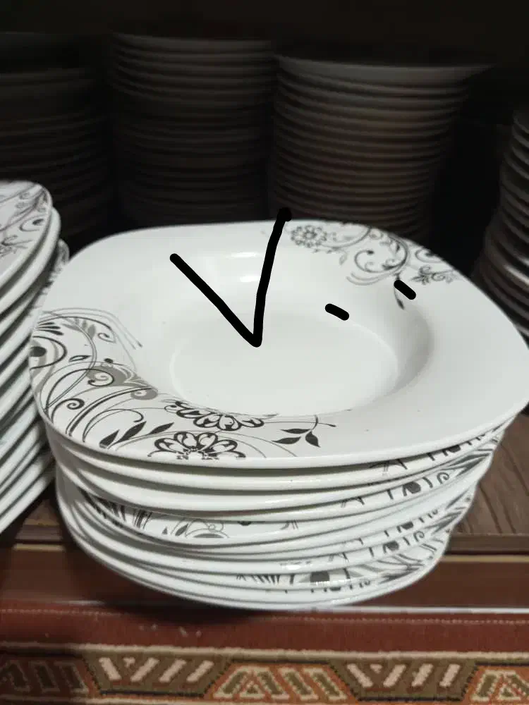 بشقاب|کلکسیون اشیاء عتیقه|رشت, توشیبا|دیوار