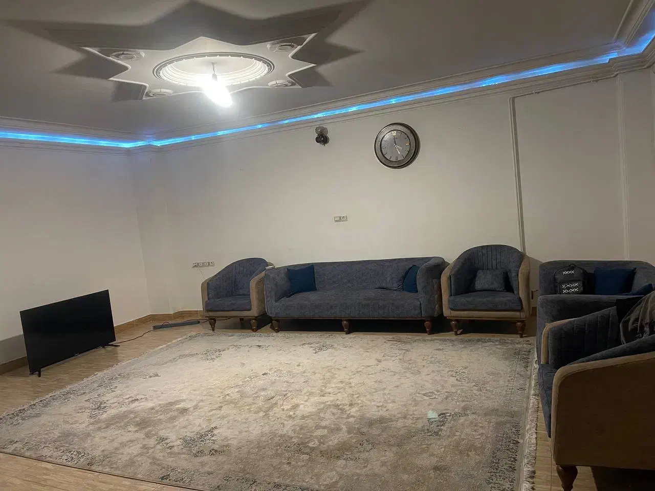 اجاره روزانه سوییت دربست دو خواب|اجارهٔ کوتاه‌مدت آپارتمان و سوئیت|رشت, کوی عرفان|دیوار