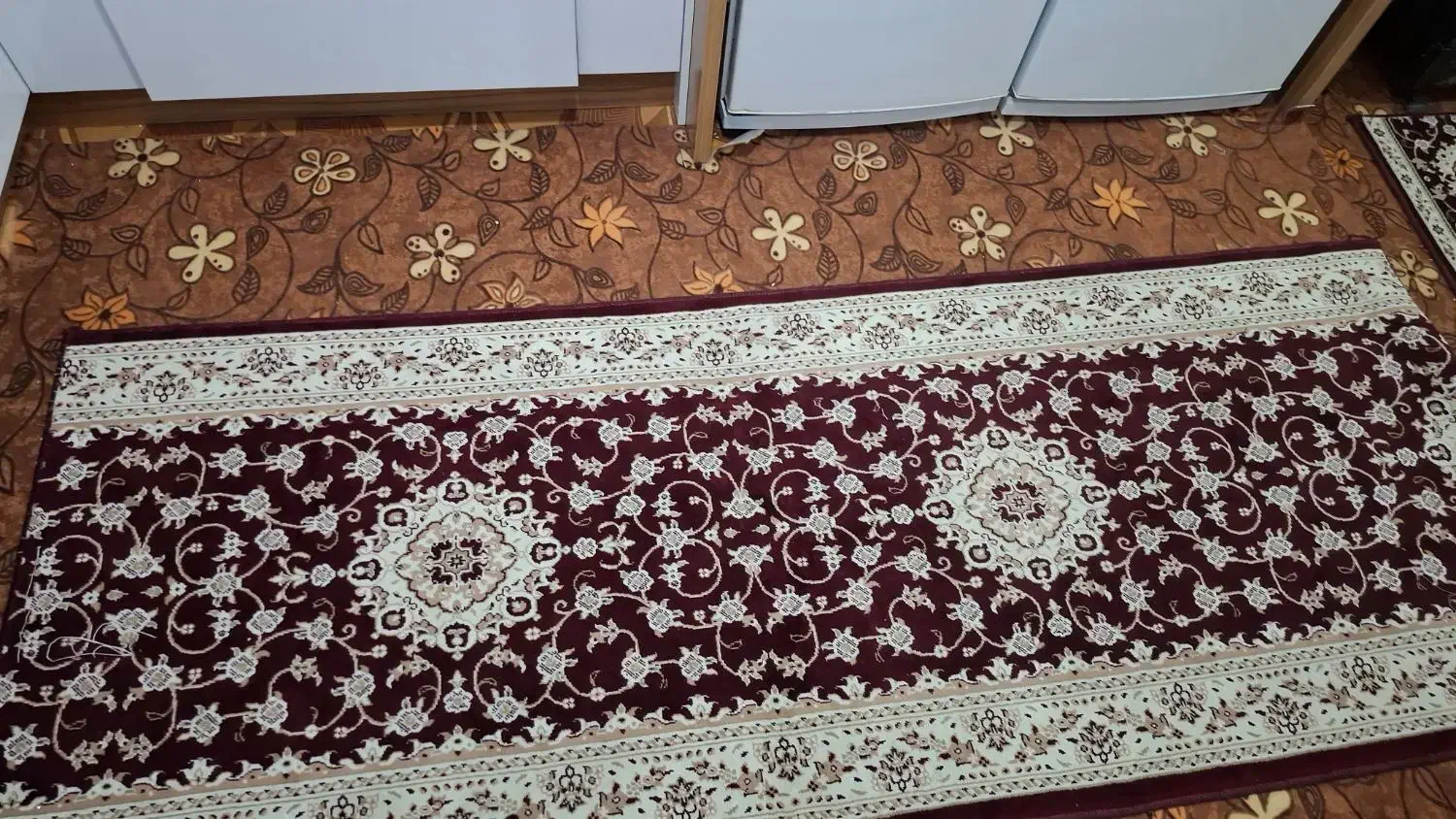 فرش زرشکی|فرش|قم, ولیعصر|دیوار