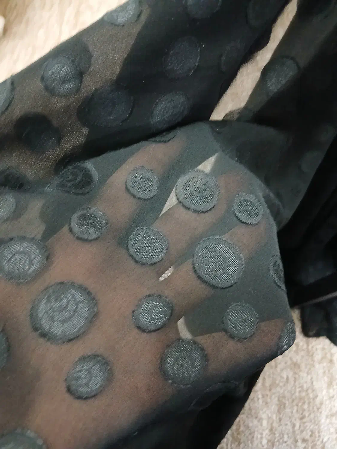 چادر نو|لباس|قم, پردیسان|دیوار