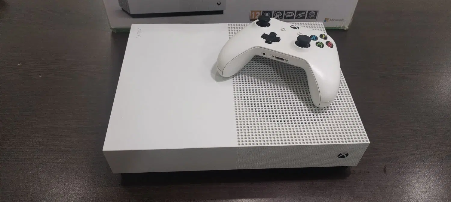 xbox one s|کنسول، بازی ویدئویی و آنلاین|بندر انزلی, تهران|دیوار