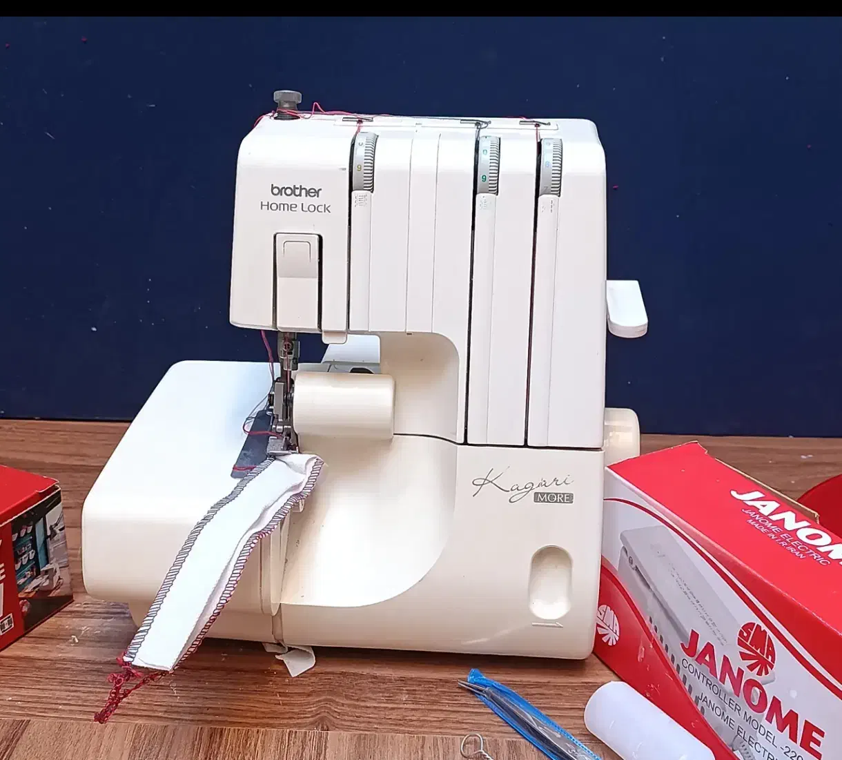 سردوز سه نخ برادر|چرخ خیاطی و ریسندگی|بیرجند, |دیوار