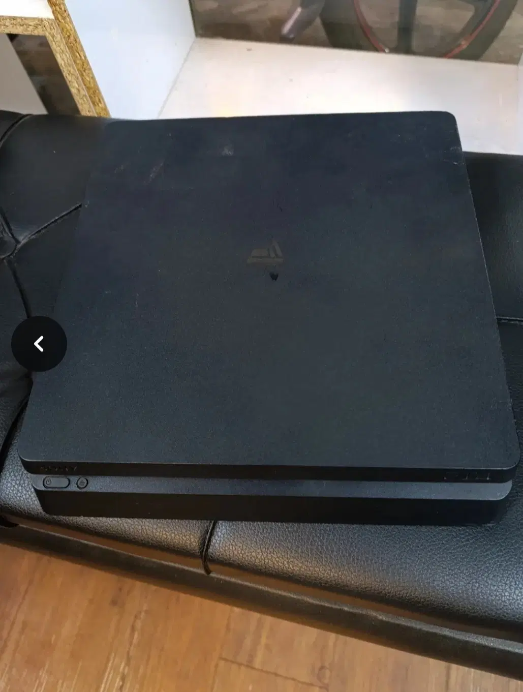 ps4 slim|کنسول، بازی ویدئویی و آنلاین|رشت, معلم|دیوار