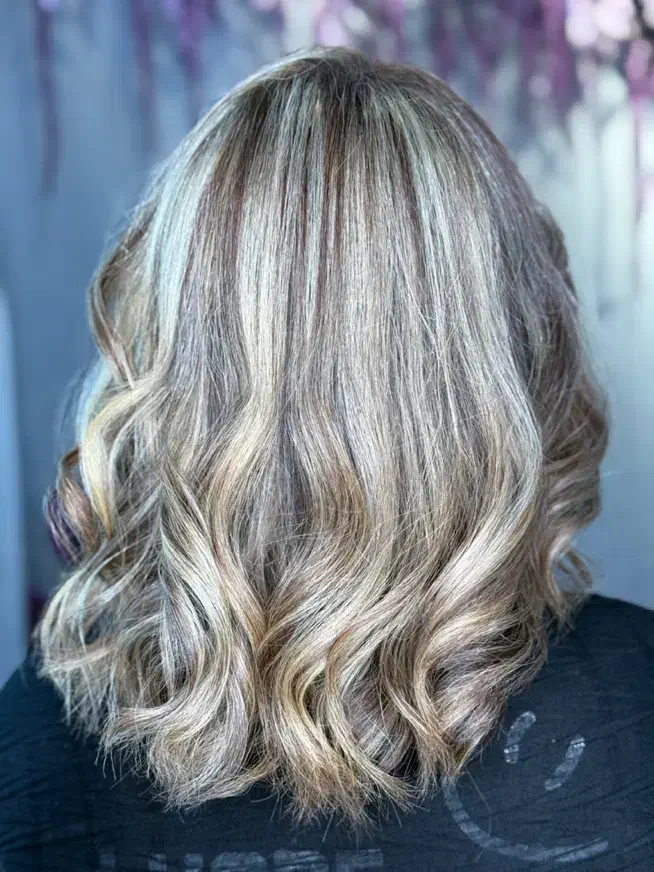 تخفیف ۵۰ درصدی خدمات لایت ، کراتین، پروتئین، میکاپ|خدمات آرایشگری و زیبایی|تهران, صادقیه|دیوار