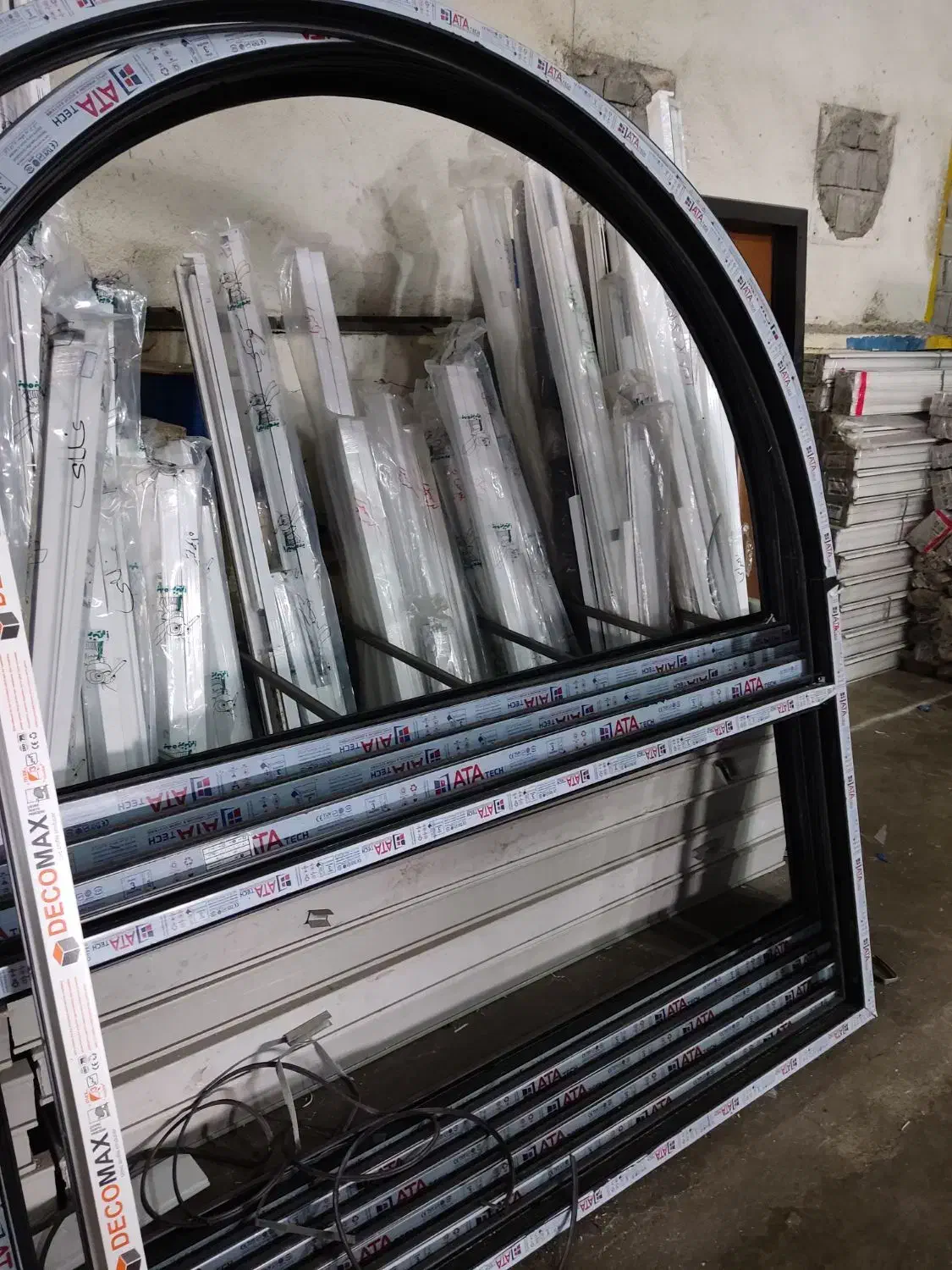 شیشه دو جداره و پنجره upvc و ترمال بریک|مصالح و تجهیزات ساختمان|رشت, دیلمان|دیوار