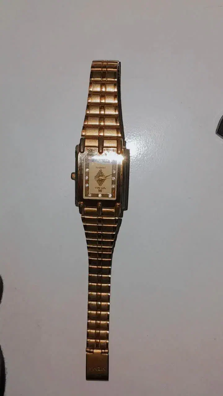 ساعت مچی زنانه|ساعت|کرج, کمالشهر|دیوار