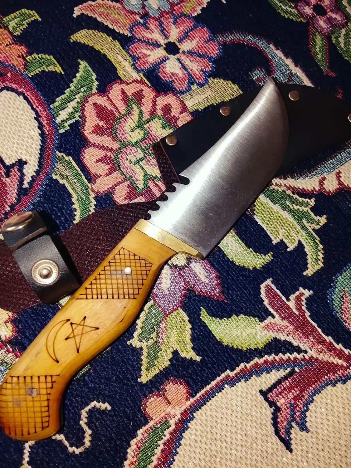 چاقوزنجان اصل|ابزارآلات|نکا, |دیوار