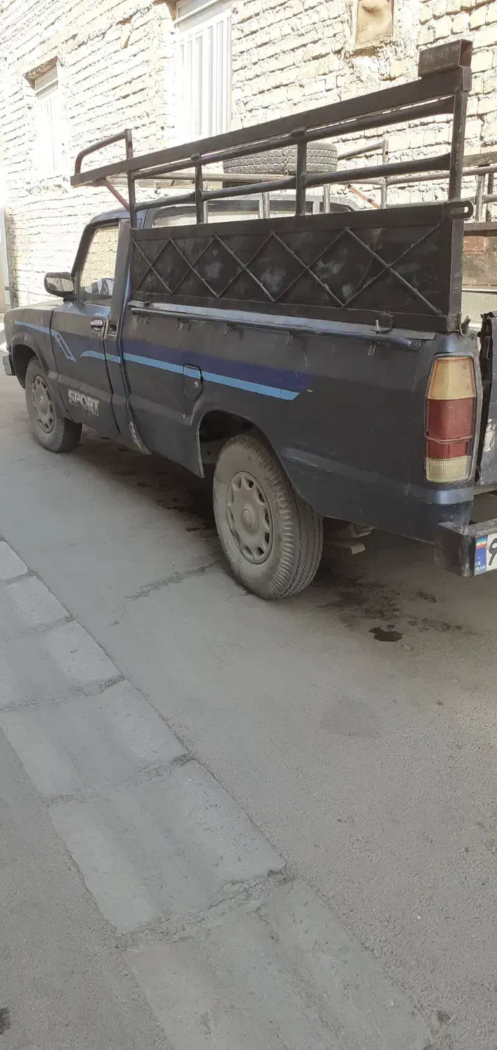 مزدا ۱۶۰۰ مدل ۱۳۷۶|خودرو سواری و وانت|خمینیشهر, |دیوار