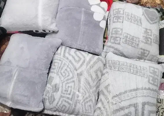 بالشت و کوسن|رختخواب، بالش، پتو|بوشهر, |دیوار