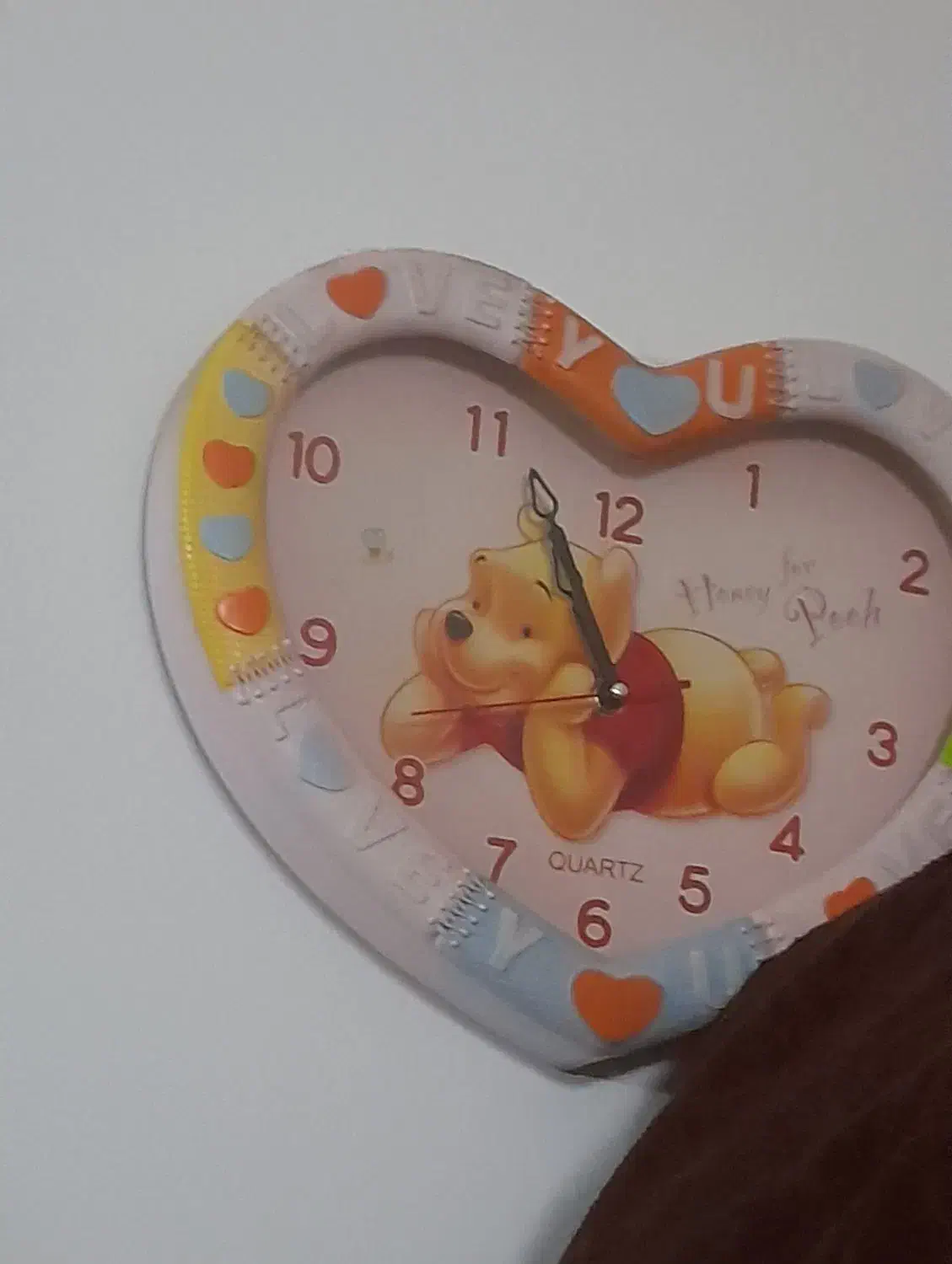 دو ساعت دیواری عروسکی و مشکی طوسی|ساعت دیواری و تزئینی|رشت, معلولین|دیوار