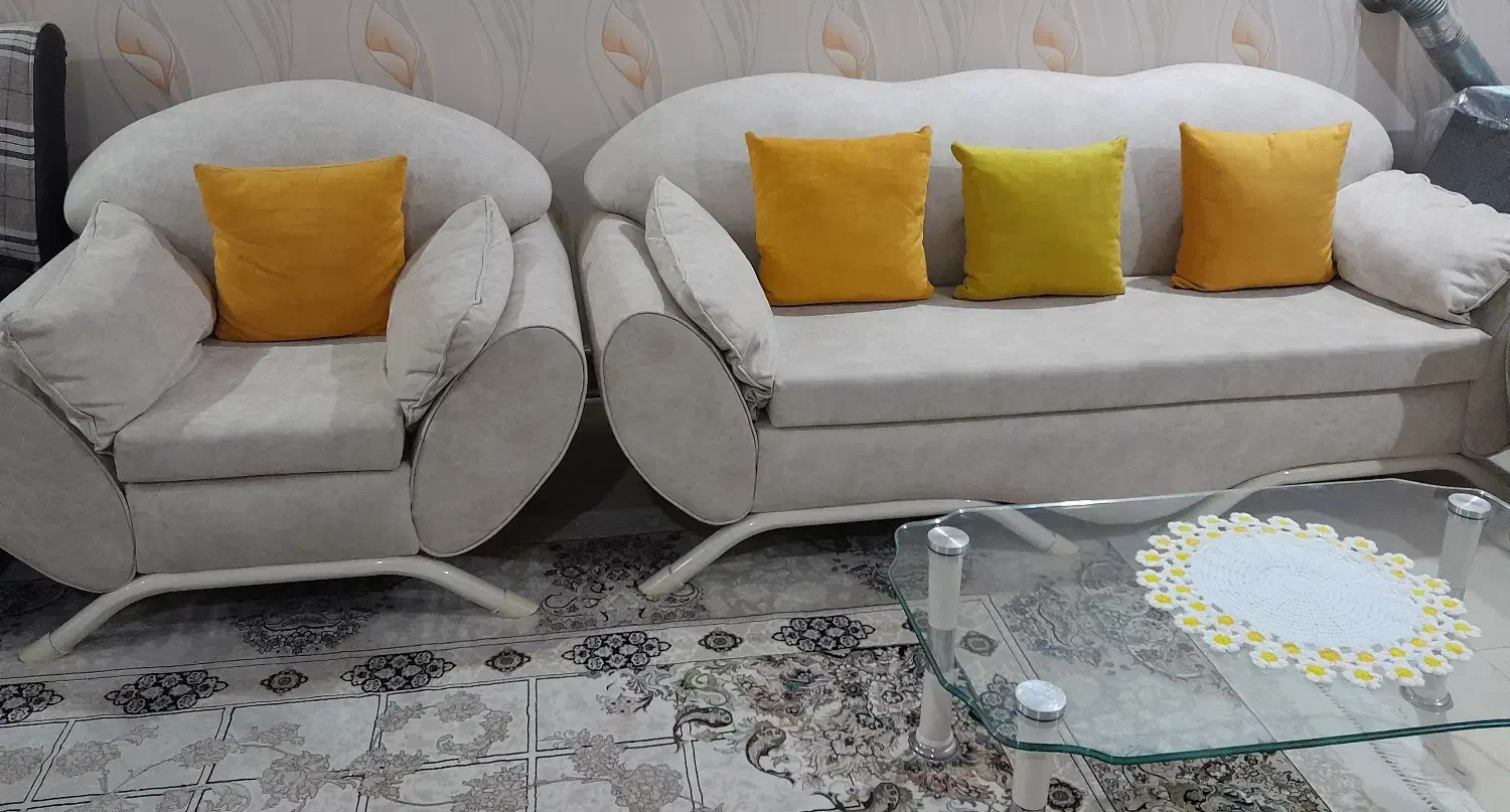 فروش مبل ۷ نفره (با روکش جدید)|مبلمان خانگی و میز عسلی|لار, |دیوار