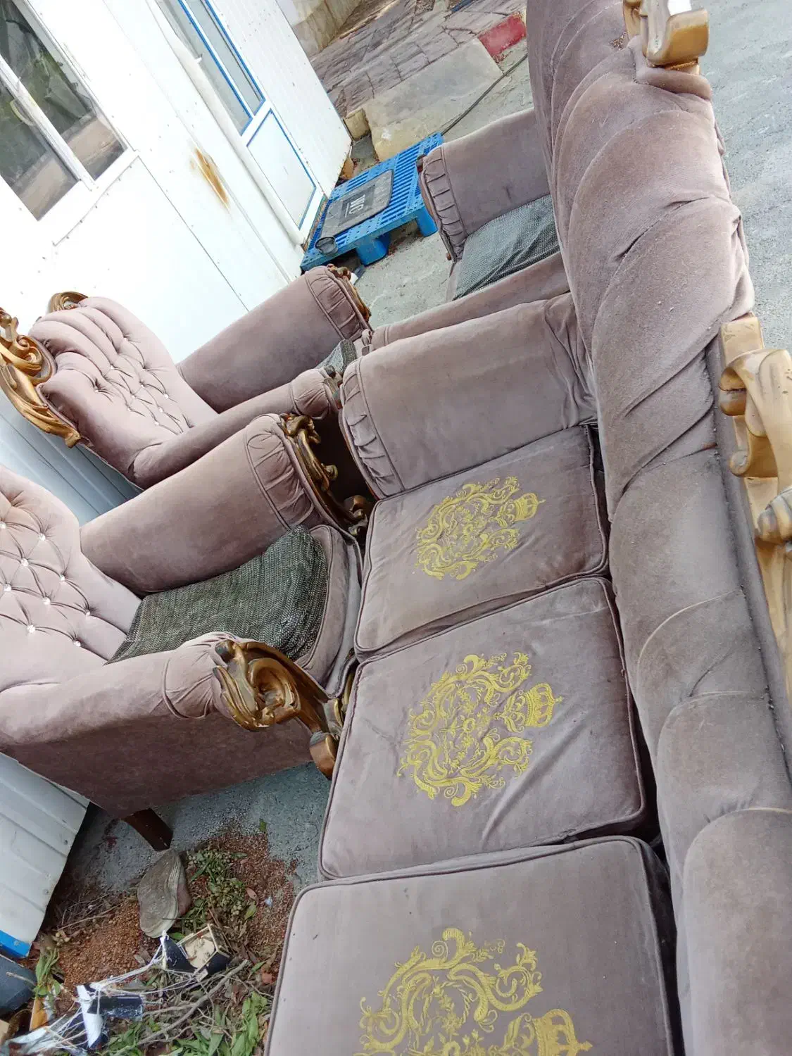 مبل|مبلمان خانگی و میز عسلی|کیش, |دیوار