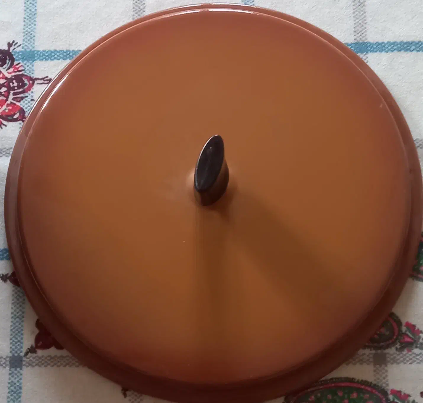 یک عدد تابه تفلون ویک عددقابلمه کار کرده تفلون|ظروف پخت‌وپز|گرگان, |دیوار