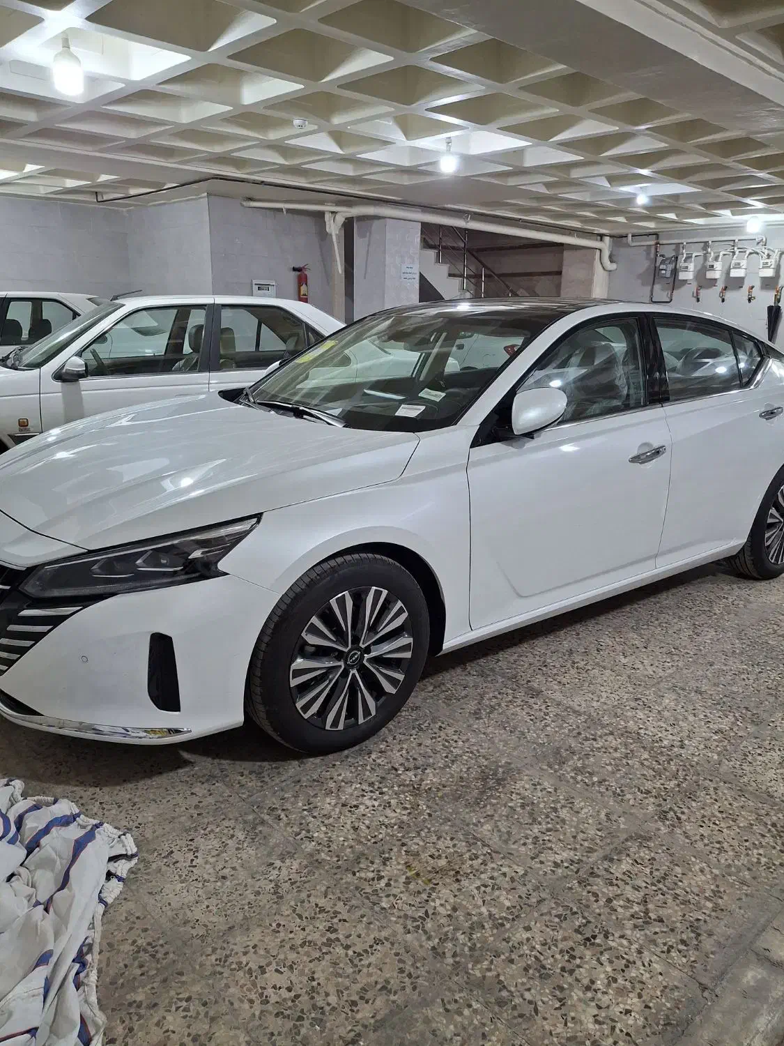 نیسان آلتیما|خودرو سواری و وانت|خرم‌آباد, |دیوار