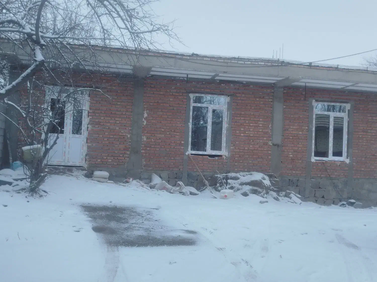 درب و پنجره سازی|خدمات پیشه و مهارت|اردبیل, |دیوار