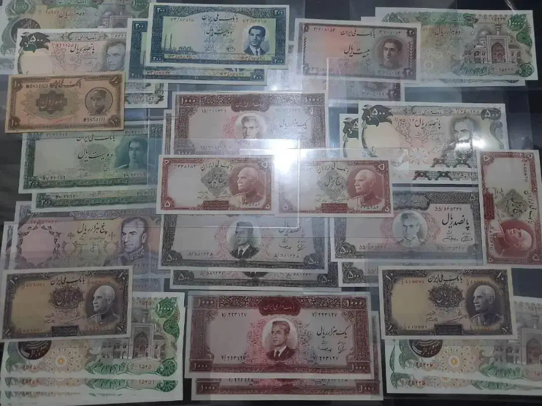 خریدارفروشنده اسکناس کلکسیونی و قدیمی پهلوی وخارجی|کلکسیون سکه، تمبر، اسکناس|اسلامشهر, باغ فیض|دیوار