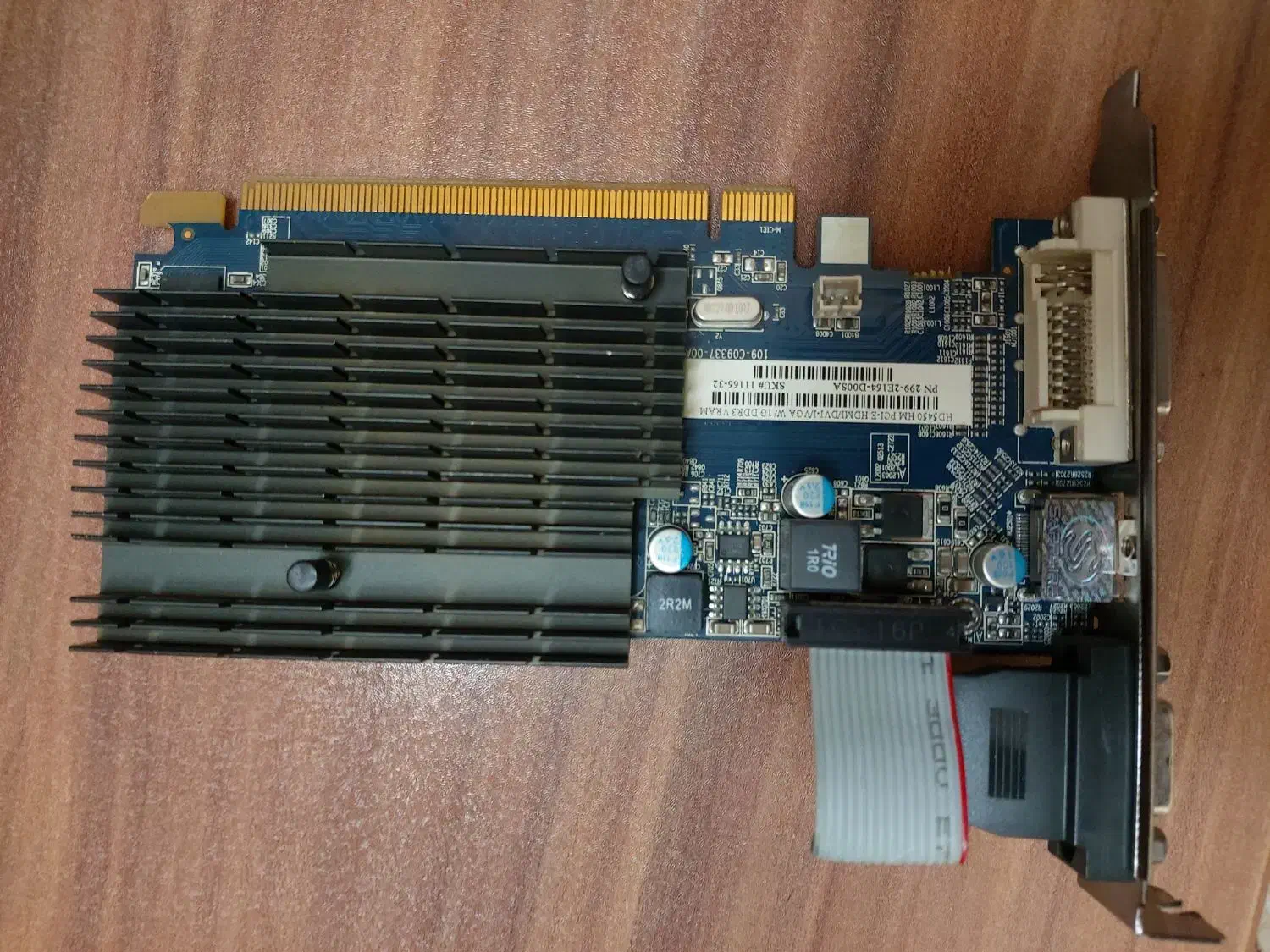 گرافیک 1G DDR3 sapphire|قطعات و لوازم جانبی رایانه|کرج, اصفهانی‌ها|دیوار