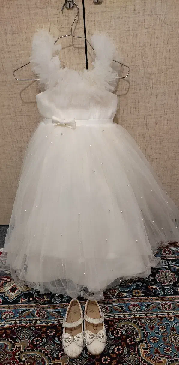 لباس عروس دخترونه در حد نو|کفش و لباس بچه|ساوه, |دیوار
