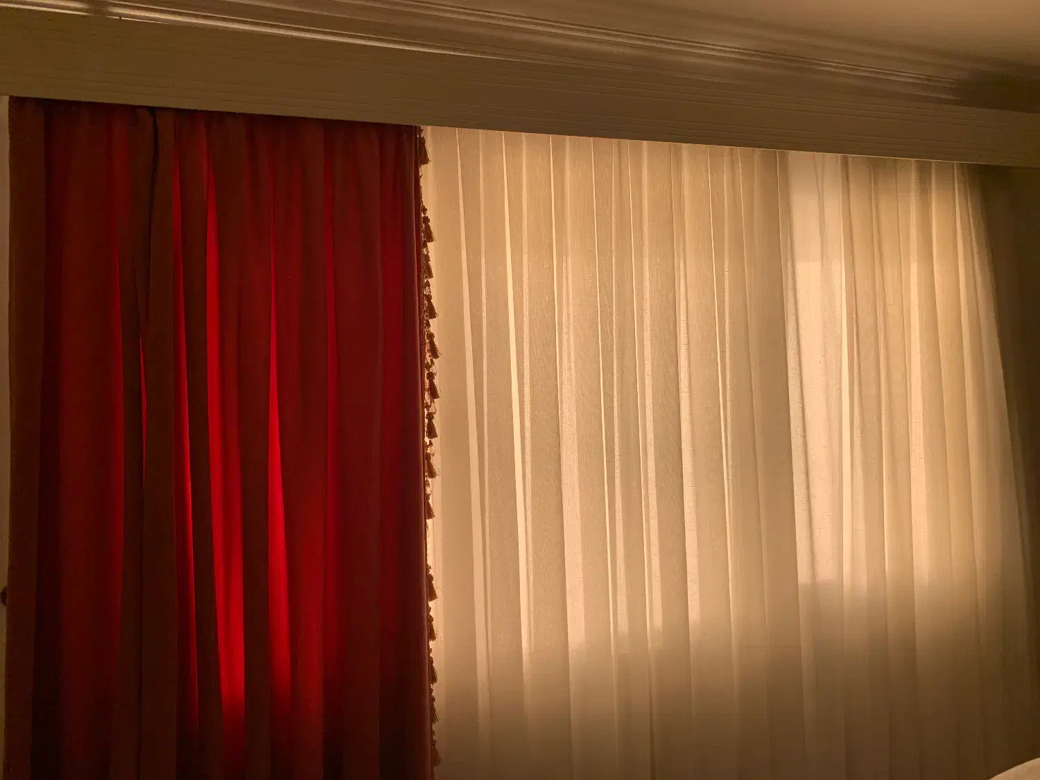 تعدادی لوازم منزل|فرش|ساری, |دیوار