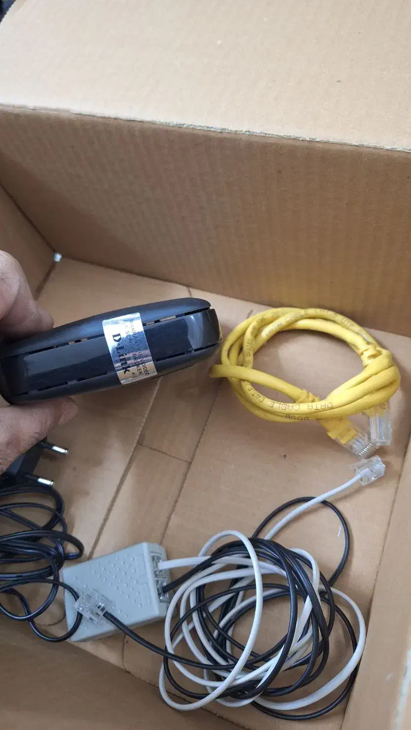 مودم باسیم دیلینک|مودم و تجهیزات شبکه|یزد, |دیوار