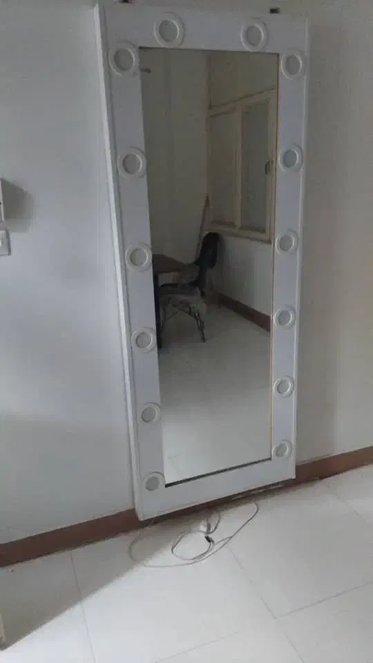 آینه قدی چراغ دار 5میلیون|آینه|میناب, |دیوار