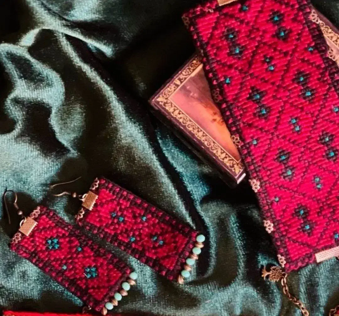 دستبند سوزن دوزی|لباس|رضویه, |دیوار