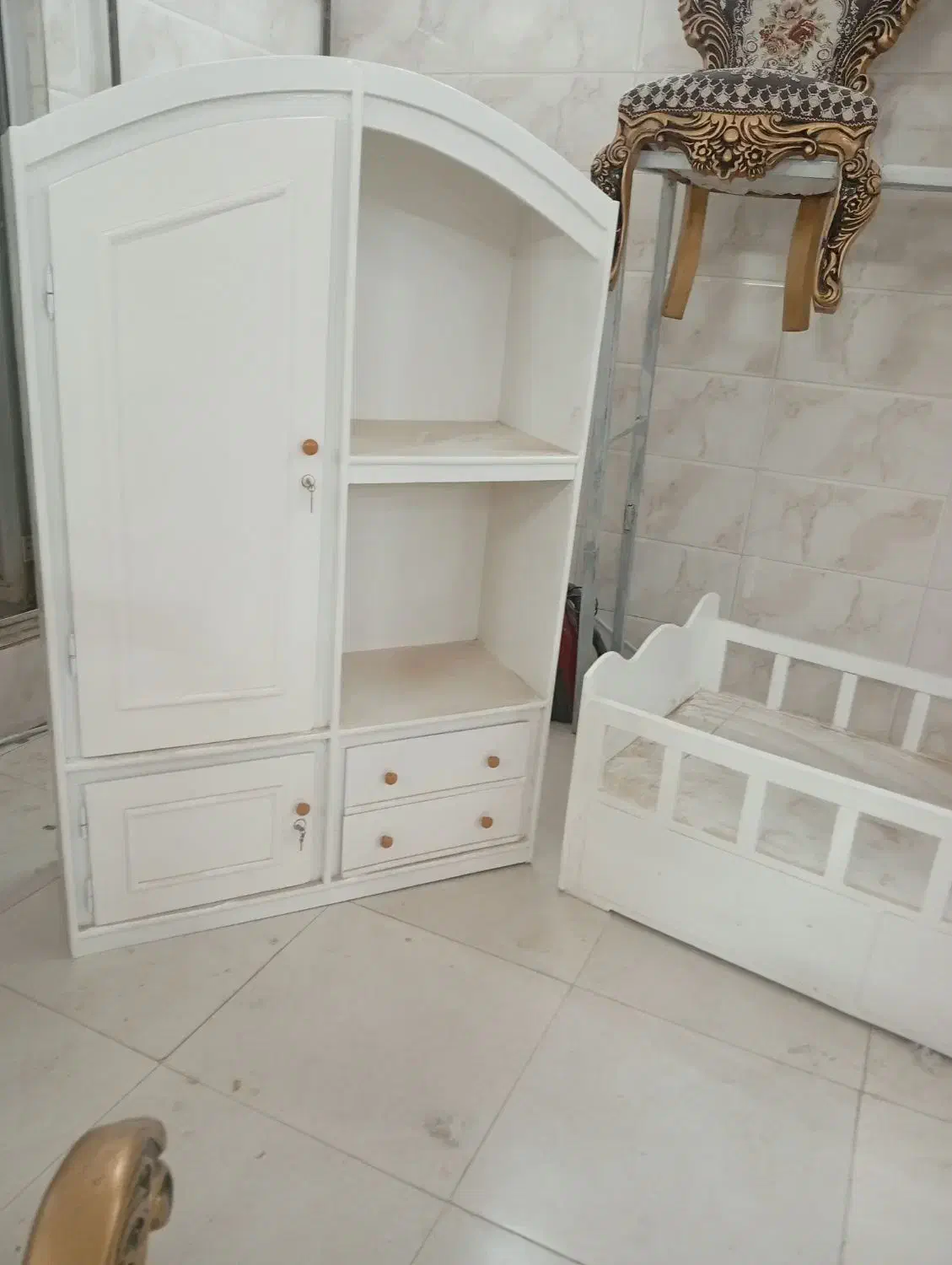 تخت و کمد نوزاد|تخت و سرویس خواب|مرند, |دیوار