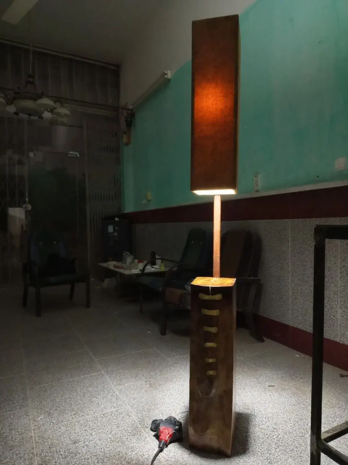 آباژور کنارسالنی دست ساز|چراغ خواب و آباژور|بابل, |دیوار