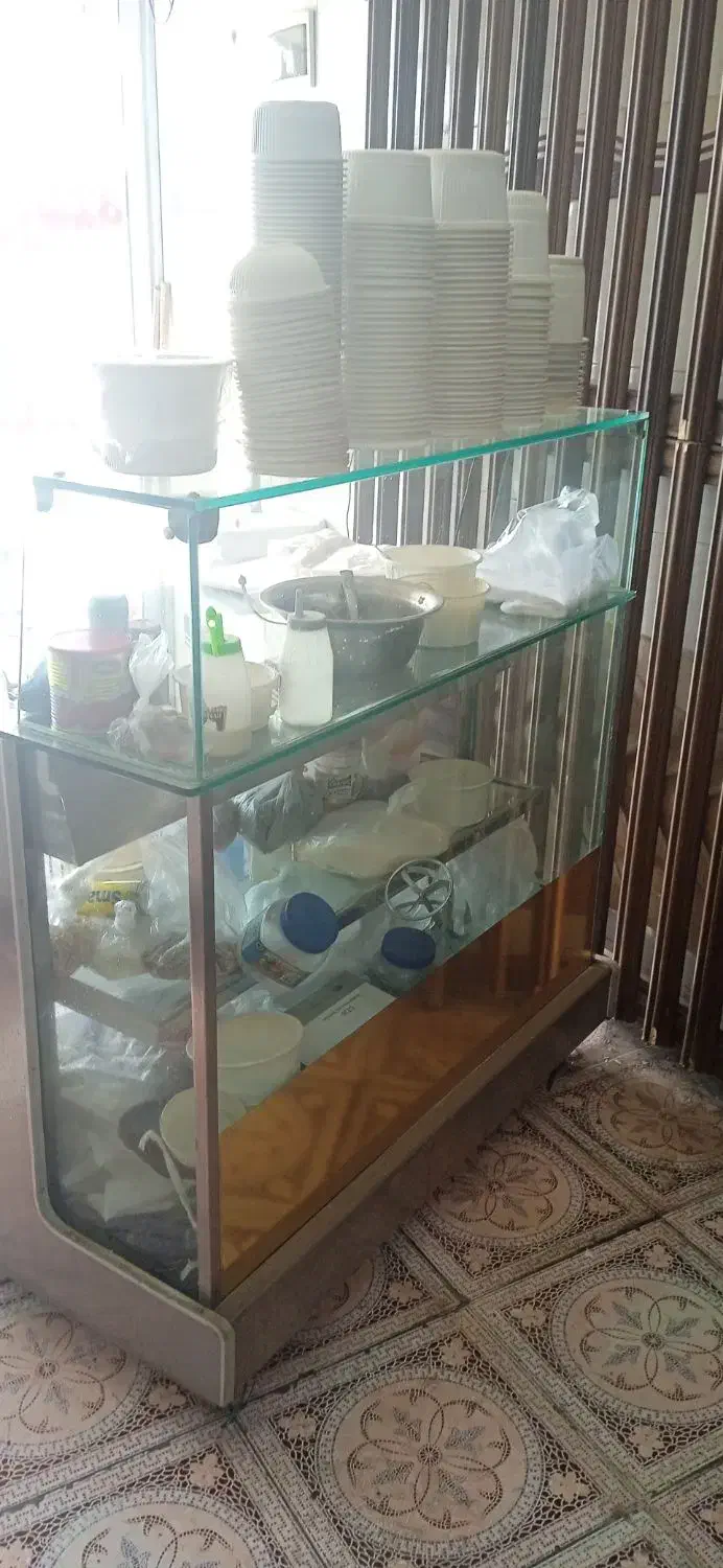 فروش ویترین شیشهای|فروشگاه و مغازه|یاسوج, |دیوار