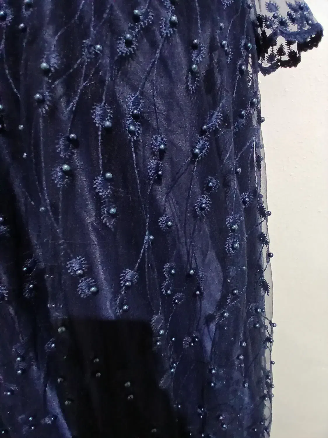 لباس مجلسی|لباس|باوی, |دیوار