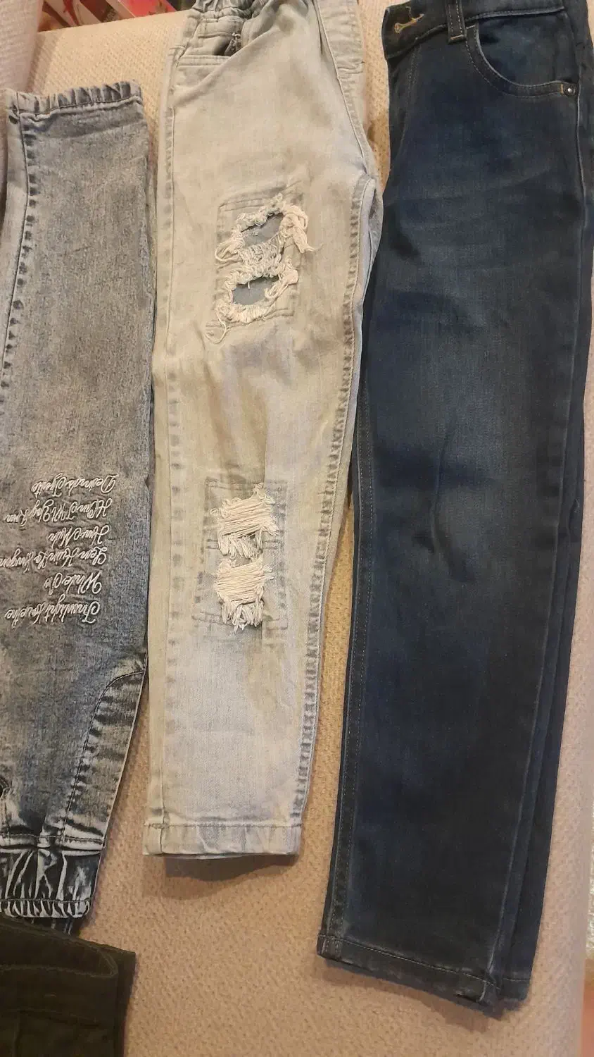 شلوار لی پسرانه|کفش و لباس بچه|اندیشه, اندیشه فاز ۱|دیوار