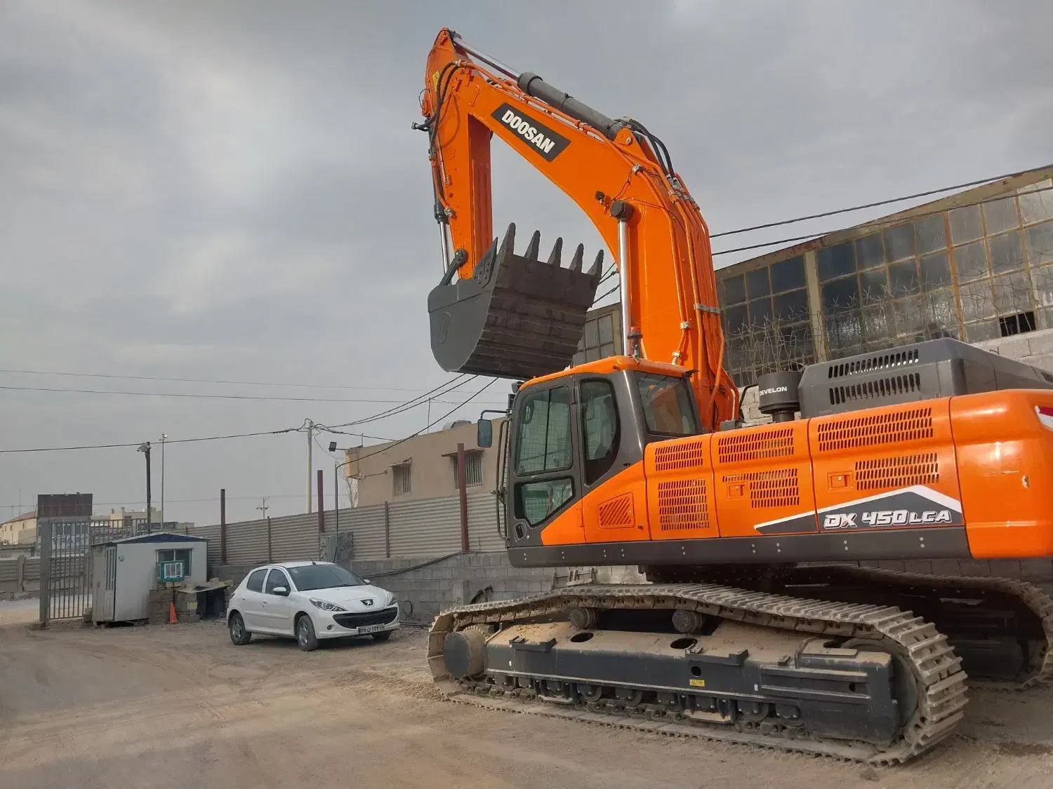 بیل ۴۵۰دوسان ۲۰۲۳|خودرو سنگین|فلاورجان, |دیوار