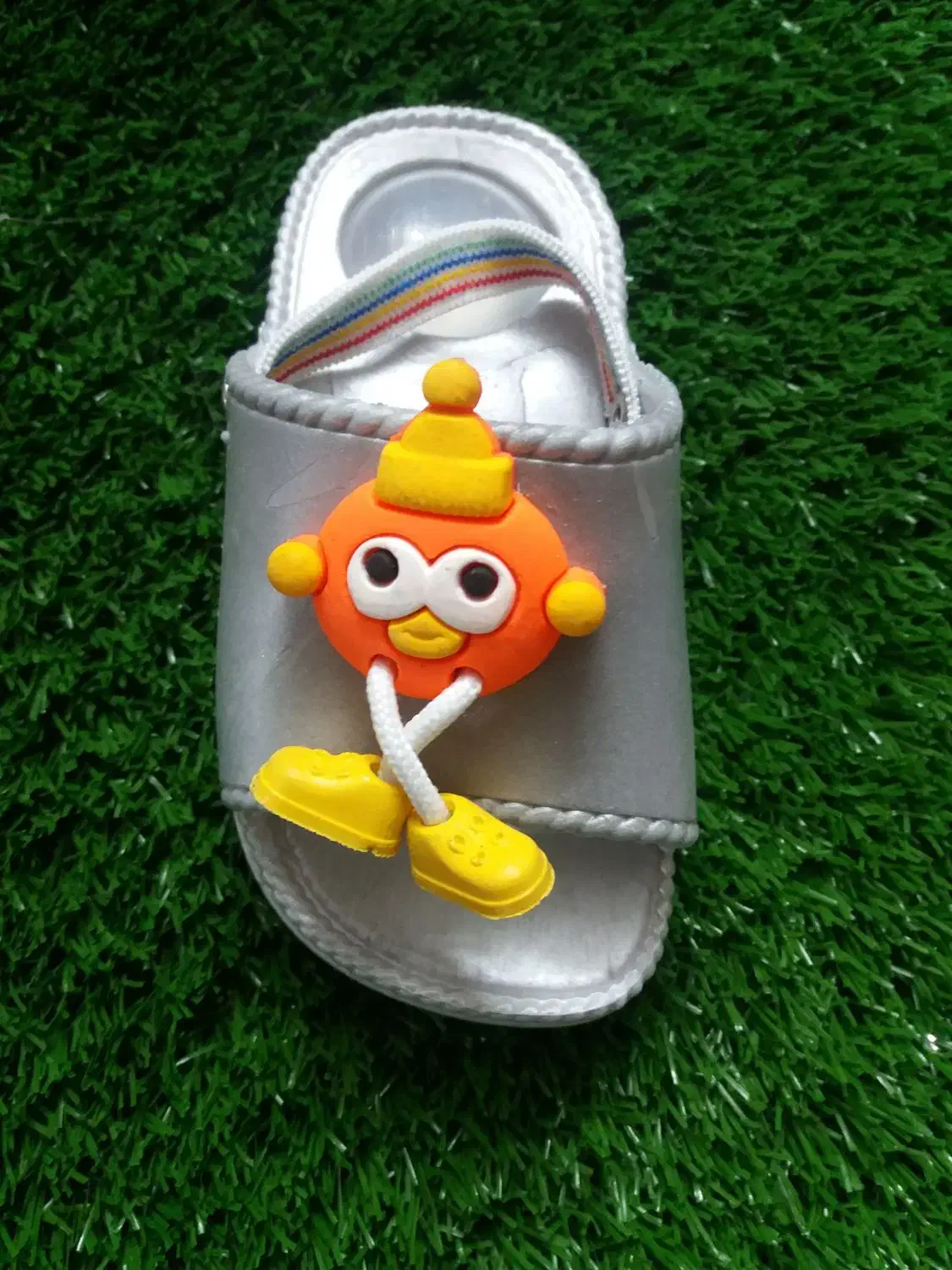 پذیرش نیرو خانم واقا در کارخانه دمپایی|استخدام صنعتی، فنی، مهندسی|قم, بقیع|دیوار