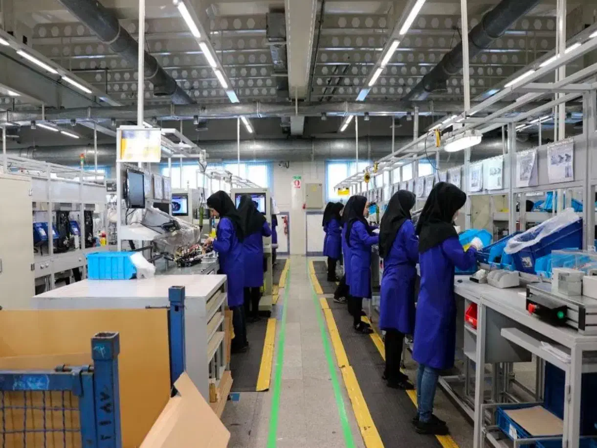 استخدام خانم اپراتور تولید تجهیزات پزشکی|استخدام صنعتی، فنی، مهندسی|شاهینشهر, امام حسین|دیوار