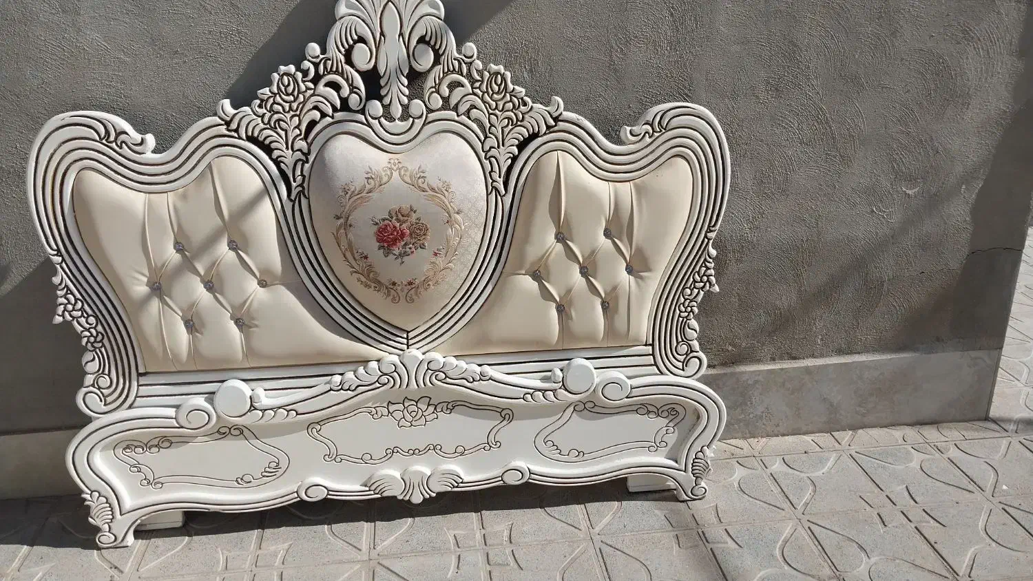 تختخواب دو نفره|تخت و سرویس خواب|تربت جام, شهید نصرالهی|دیوار