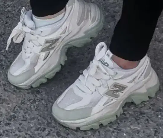 کفش در حد نو|کیف، کفش، کمربند|قروه, |دیوار